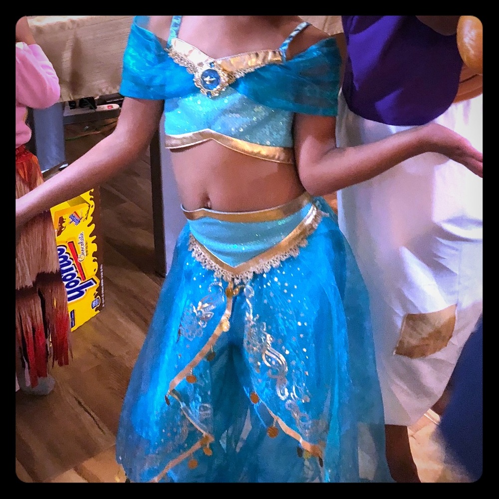 Princess Jasmine Costume Disney Store girls 5/6 sm